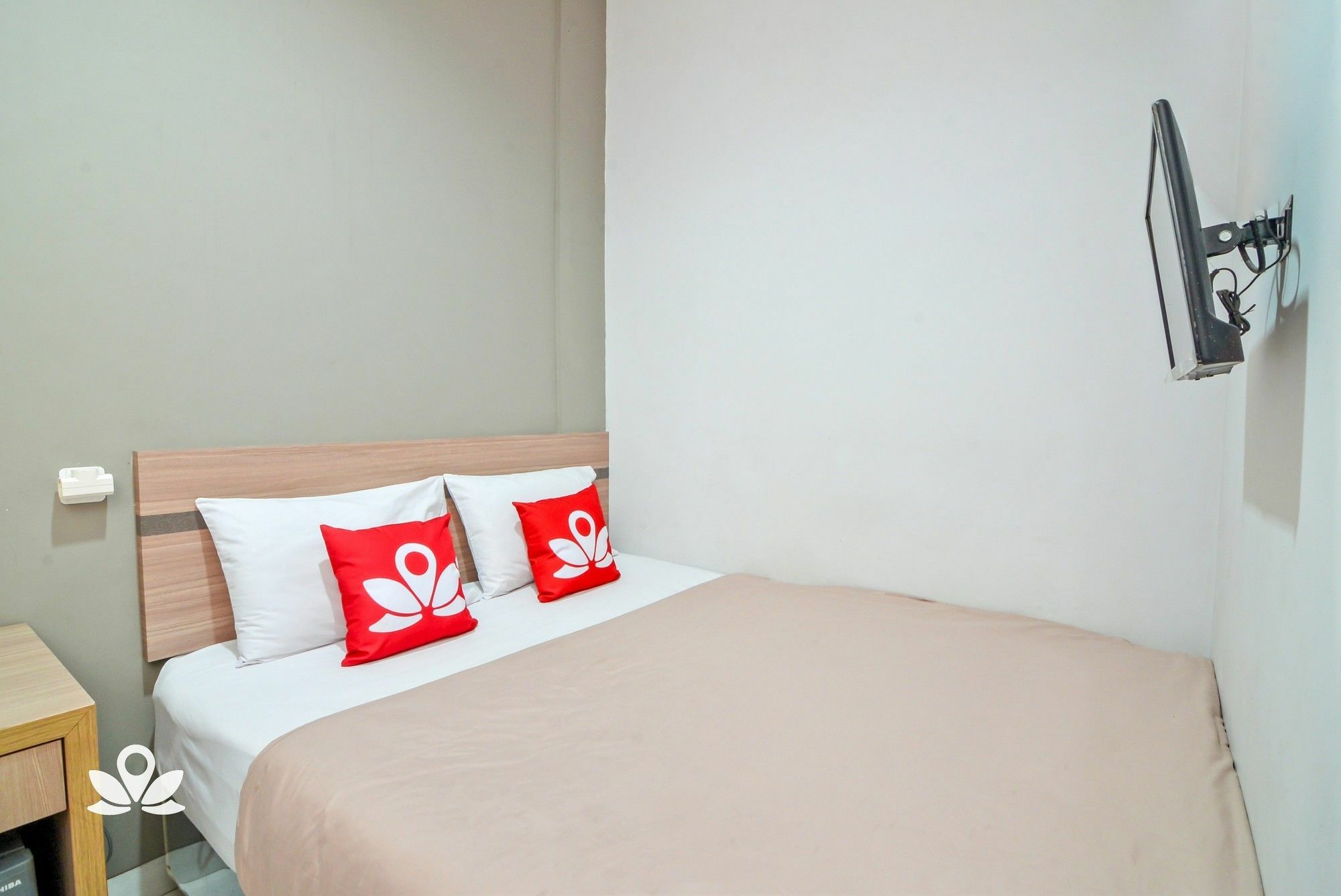 Zen Rooms Karet Pedurenan Jakarta Exteriör bild