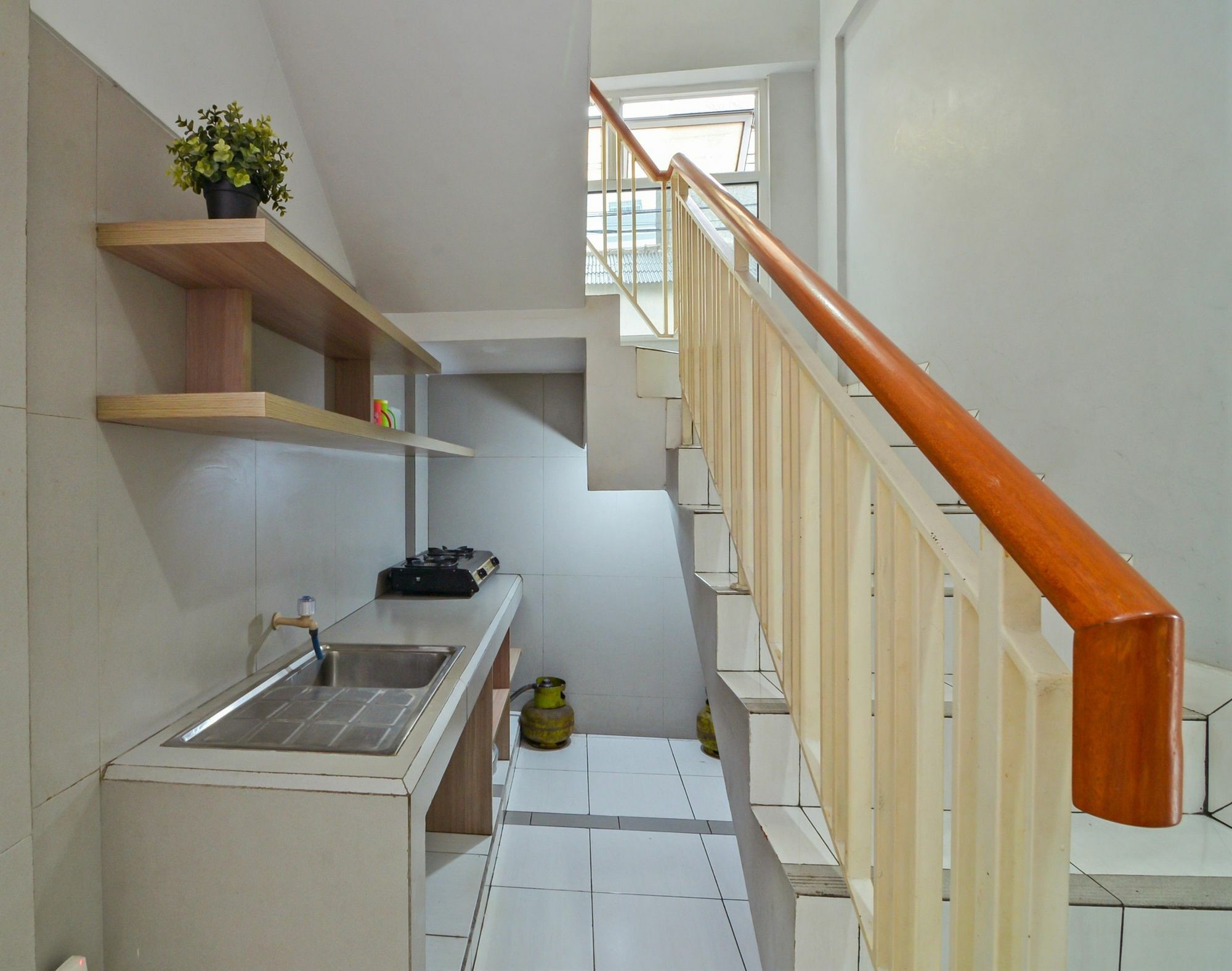 Zen Rooms Karet Pedurenan Jakarta Exteriör bild